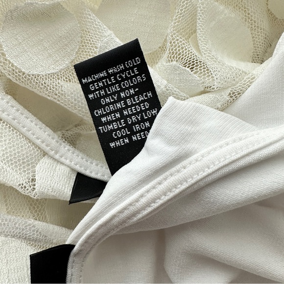 Alfani White Polka Dot Tab Sleeve Lace Floral Hem Top Size SP - Picture 7 of 8